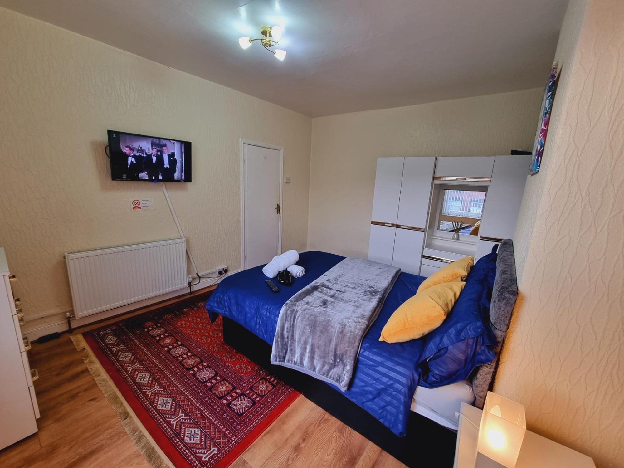 Spacious Two Bedroom House, Parking And Wifi 리즈 외부 사진